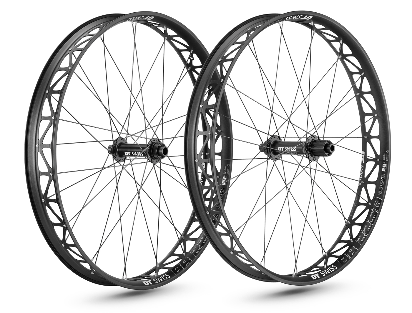DT-Swiss-BR-2250-Classic-26-Fatbike-Disc-CL-TA-Shimano